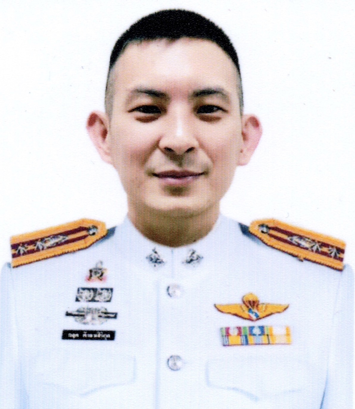 กฤต ตังธนสิริกุล